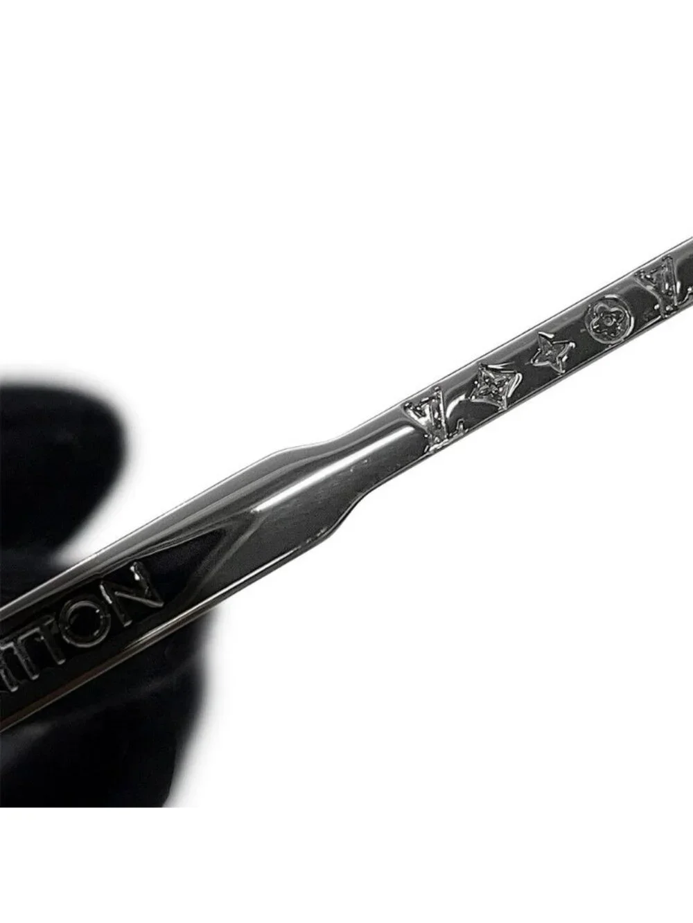 Louis Vuitton Sunglasses Rise Round Eyewear